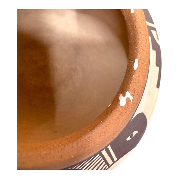 Vtg Native American Pottery Stella Teller Isleta Bird Desert 4" Tall Signed READ - Picture 3 of 7